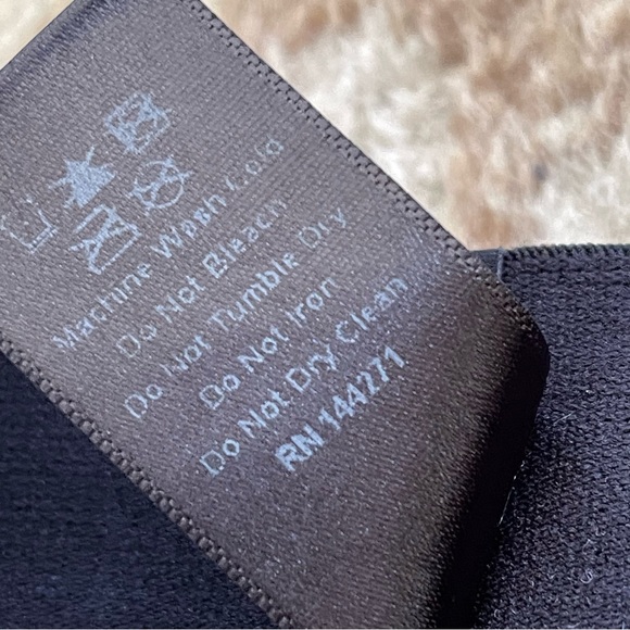 Ultracor Black Lux Compression Leggings Laser Cut Perforated Triangle Size Small - Picture 8 of 11